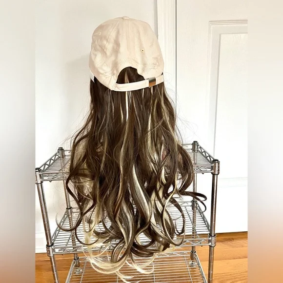 long wavy wig Brown Highlights Blonde wz Beige Baseball Cap Adjustable 2 in 1
