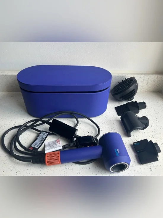 Dyson Supersonic Nural Hair Dryer Complete Kit with Storage Case (Gently Used)