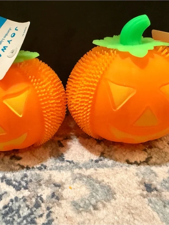 Orange Pumpkin Jack-o'-Lantern Puffer Ball - Green Stem