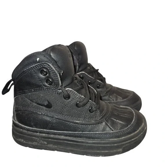 Nike‎ ACG Woodside Kids Black Waterproof Winter Boots Toddler Size 4