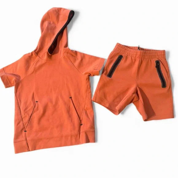 Old Navy Active Boys Orange Hooded Short Sleeve & Shorts Set Size XS (4–5)