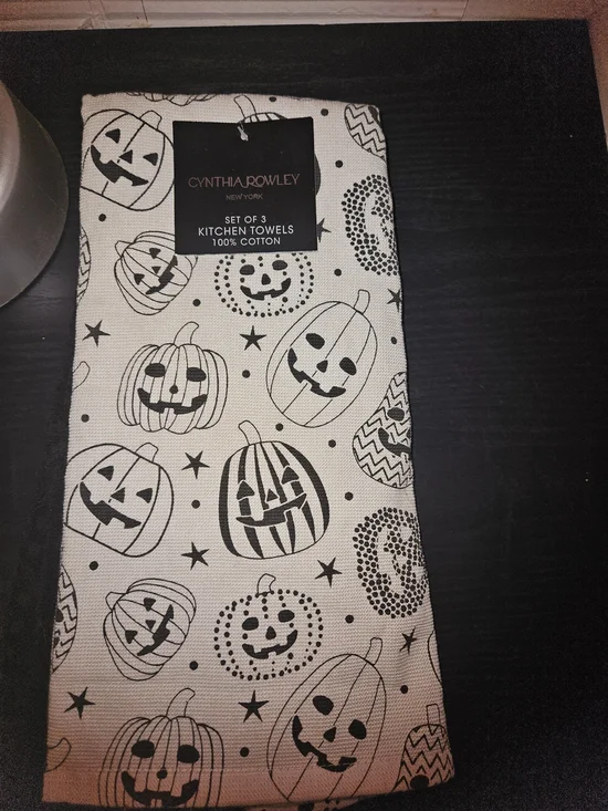 Cynthia Rowley Black & White Halloween Pumpkin Kitchen Towels - Set of 2