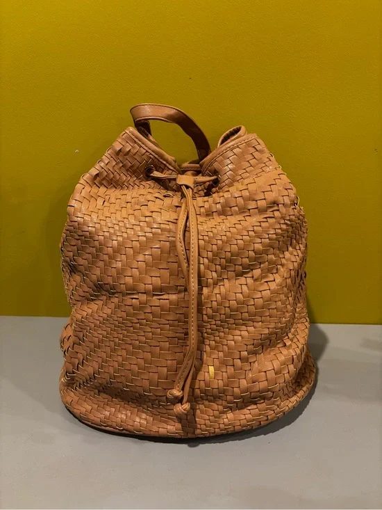 Woven Drawstring Bucket Bag in Tan