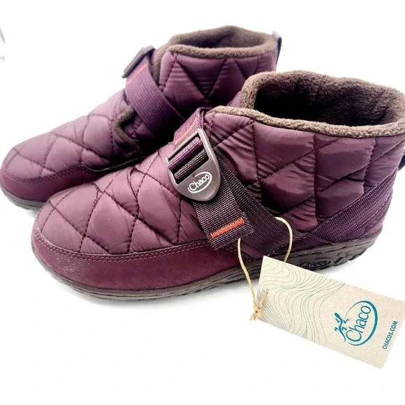 Chaco Ramble Puff Boot – Unisex Child Winter Ankle Shoe, Plum,‎ Size 4.5 Big Kid