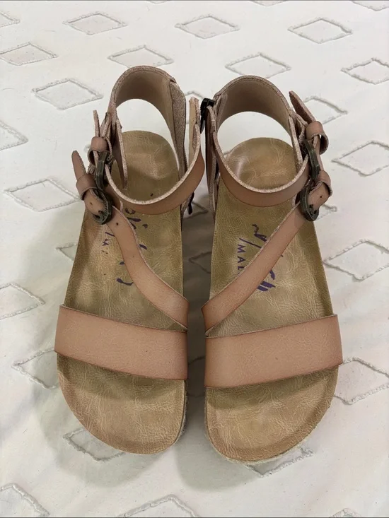Blowfish Womens chunky sandals