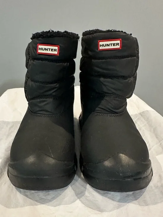 Hunter Kids Black Winter Snow Boots with Fleece Cuff