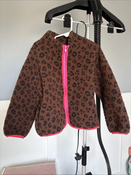 Old Navy faux-fur animal print zip jacket for girls