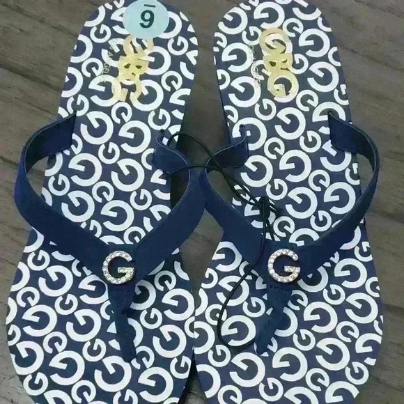Women's GBG sandals. Sz 6. NWT.