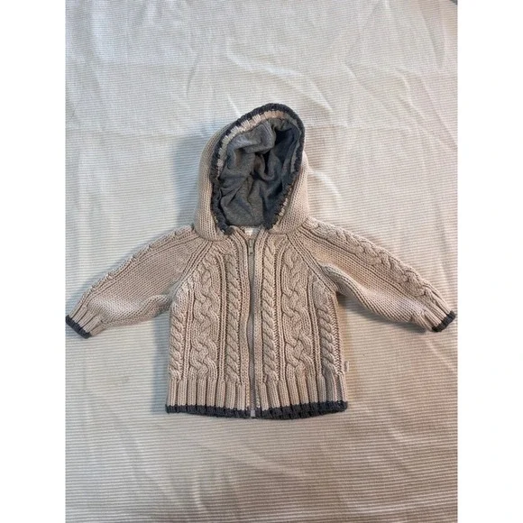 Old Navy Infant Cable Knit Hooded Sweater Cream Gray 100% Cotton 3-6 Months