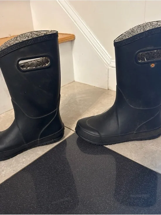 Bogs Black Kids Waterproof Pull-On Boots