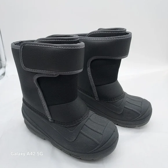 Cat & Jack Kids Black Snow Boots Size 10 Hook and Loop Winter Duck Boots