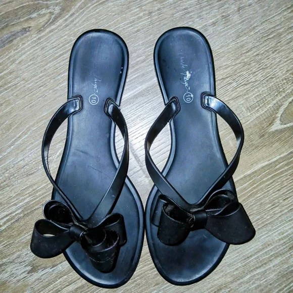 Charlie Paige Black Bow Jelly Flip Flop Sandals Size 10