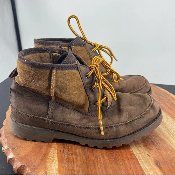 UGG Bradley Leather Suede Zipper Ankle Boot little boy Sz‎ 3