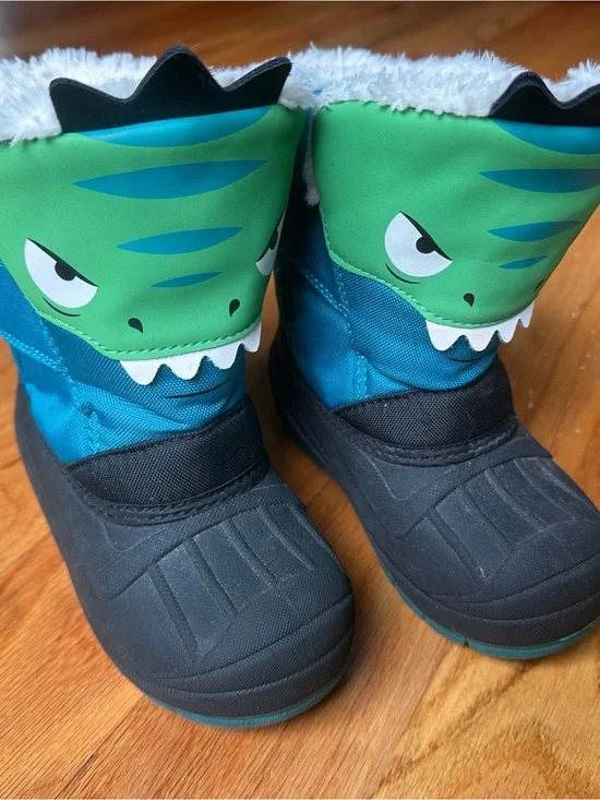 Cat & Jack Winter Snow Boots with fun animal / dinosaur design