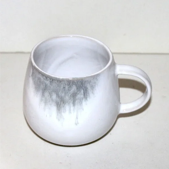 Crate & Barrel Ora tea coffee Mug stoneware white grey modern kitchen