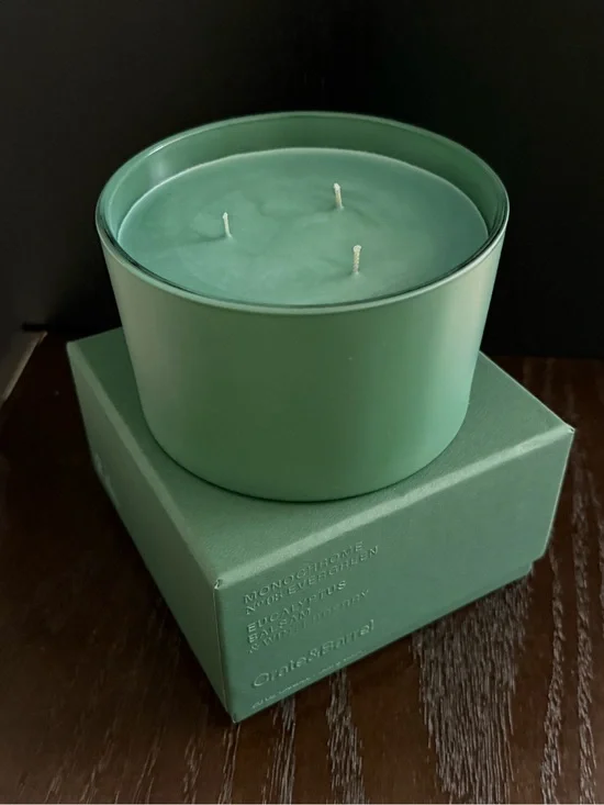 Crate&Barrel Monochrome No.03 Evergreen 3-wick Candle