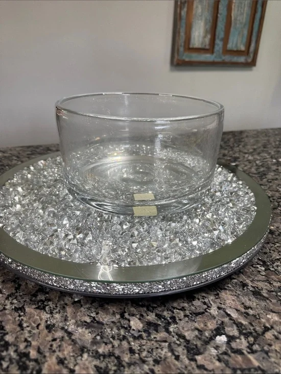 Crate&Barrel Addison Clear Crystal Glass Bowl with Faceted Base EUC