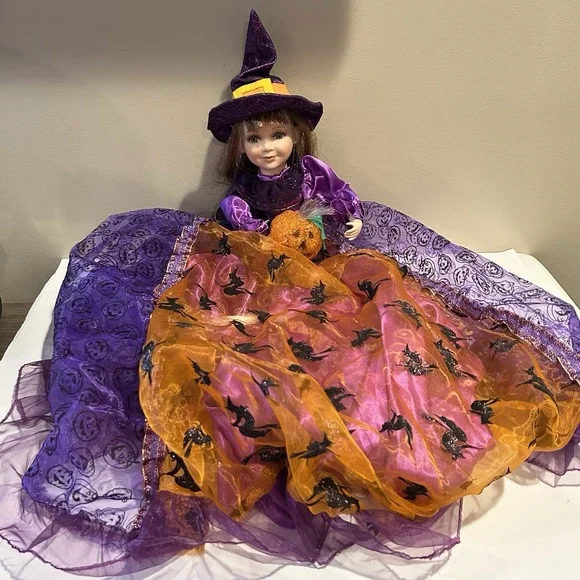 Cracker BarrelColor Changing‎ Fiber Optic Witch Halloween Masquerade Works