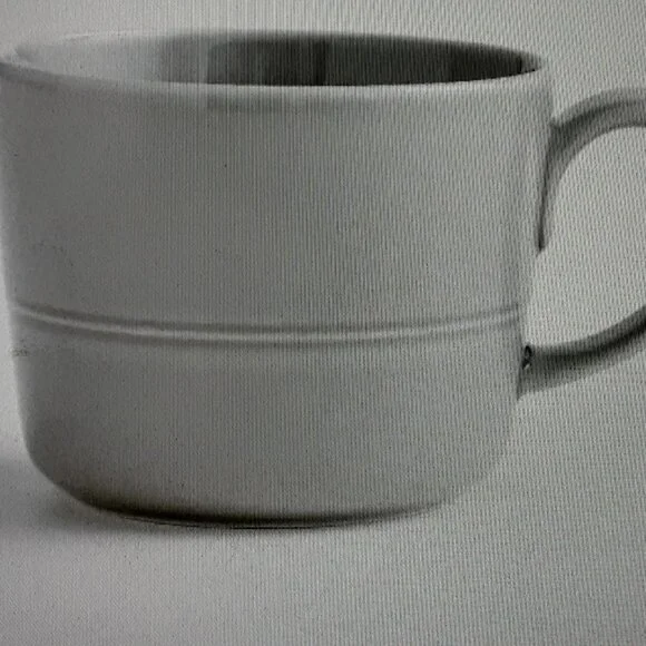 Crate&Barrel Light Grey Coffee Mug - single replacement cup (1)