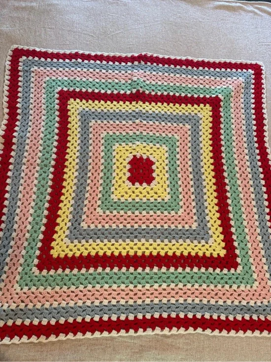 Vintage Crochet Afghan Granny Square‎ Lap Blanket Baby Blanket