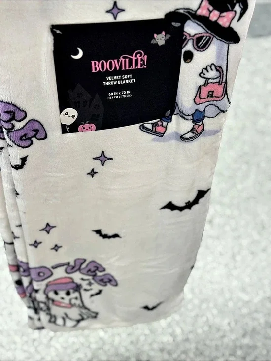 Booville! Velvet Soft Throw Blanket Halloween NWT