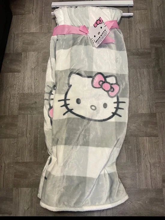 Hello Kitty Striped Plush Throw Blanket in Pink & Gray