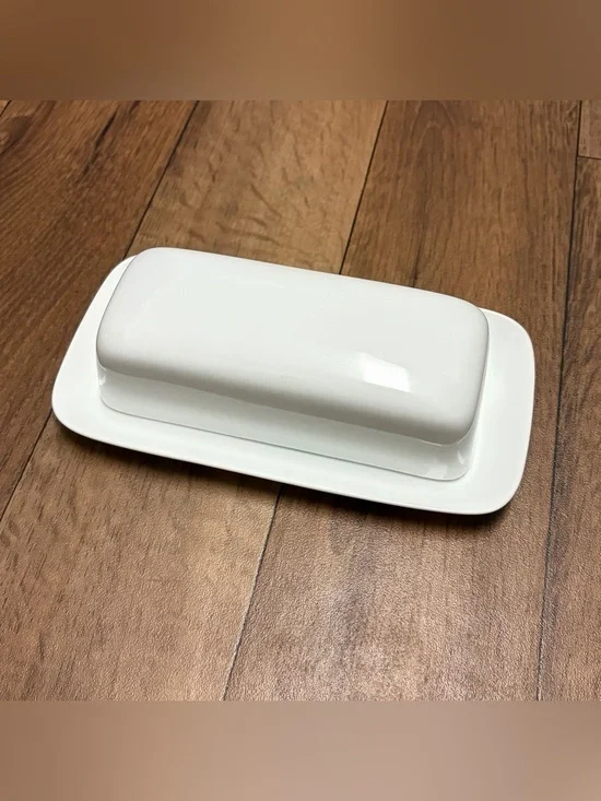 Crate&Barrel White Ceramic Butter Dish