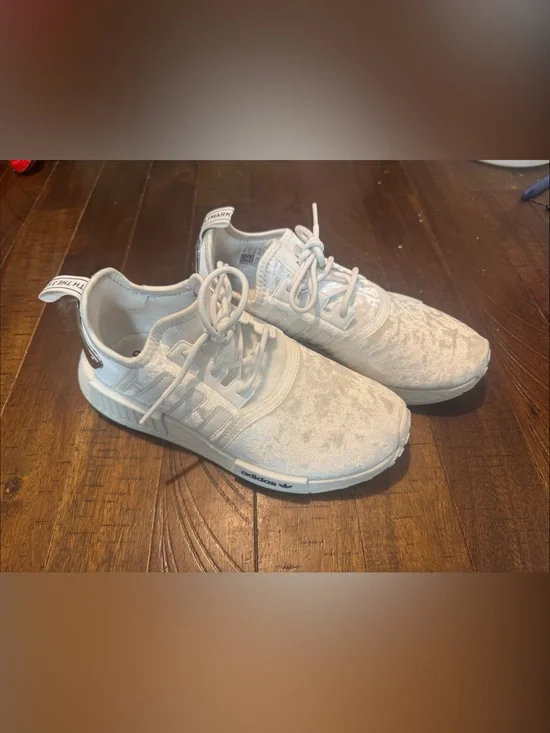 Adidas NMD R1 W Women’s White/Silver GW5681 The 3 Stripes Velour