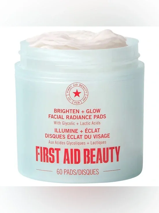 First Aid Beauty Brighten + Glow Facial Radiance Pads