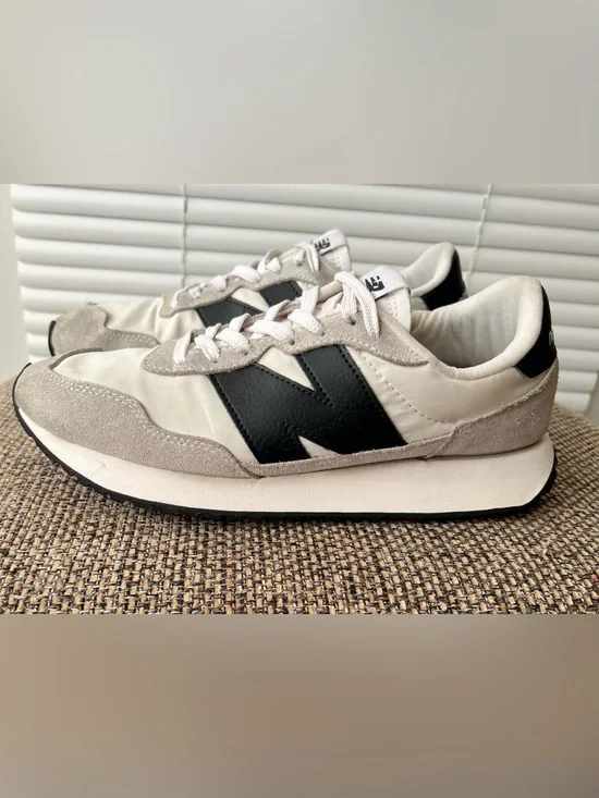 New Balance 237 sneakers- Vintage Inspired Women’s Sneakers