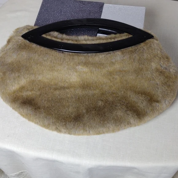 Shiraleah Furry Clutch