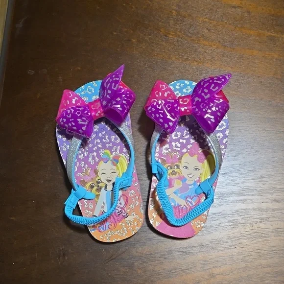 JoJo Siwa‎ flip flops size 7/8