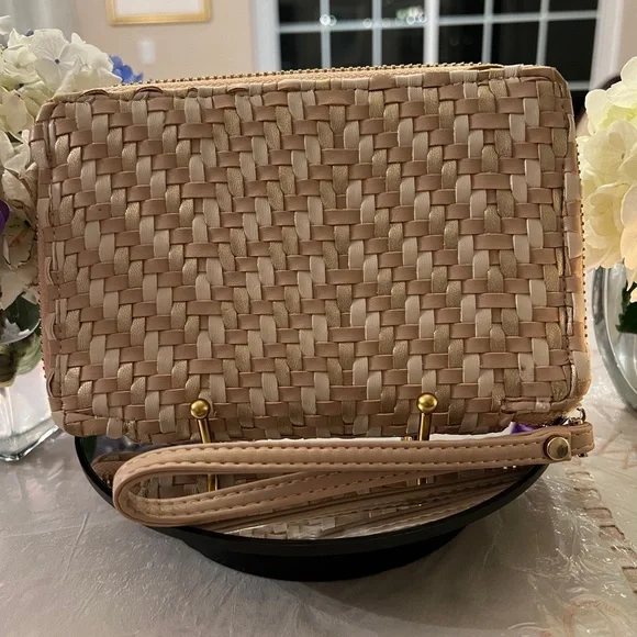 Woven Wristlet Clutch - Beige