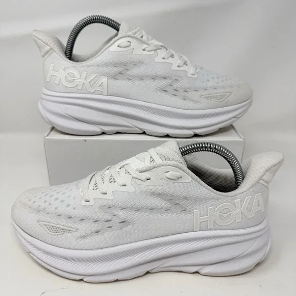 HOKA Clifton 9 Women's Size 8 B White Running Shoes 1127896 WWH Sneakers