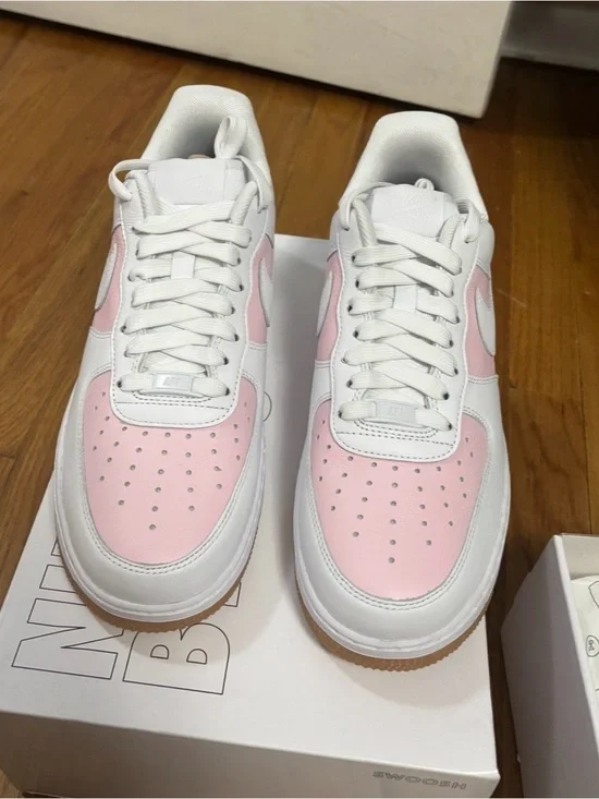 Nike Women’s White and Light Pink Low-Top Sneakers