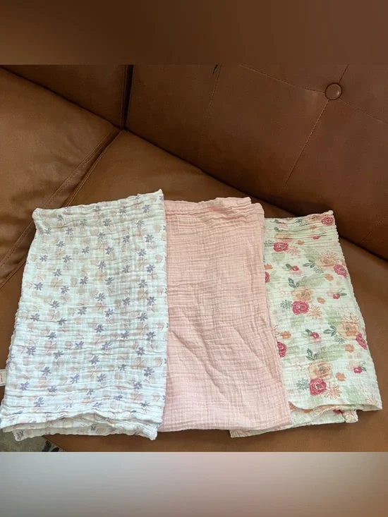 Set of 3 Chick Pea Girl Infant Toddler Large Muslin Swaddle Blankets Cotton
