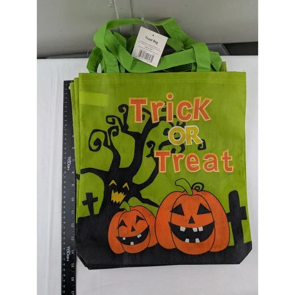 Halloween 7 Trick or Treat Reusable Bags Lot Pumpkin Skull Spider Totes NEW