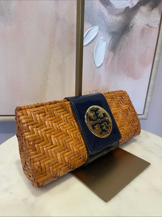 Tory Burch Rattan Clutch in Navy