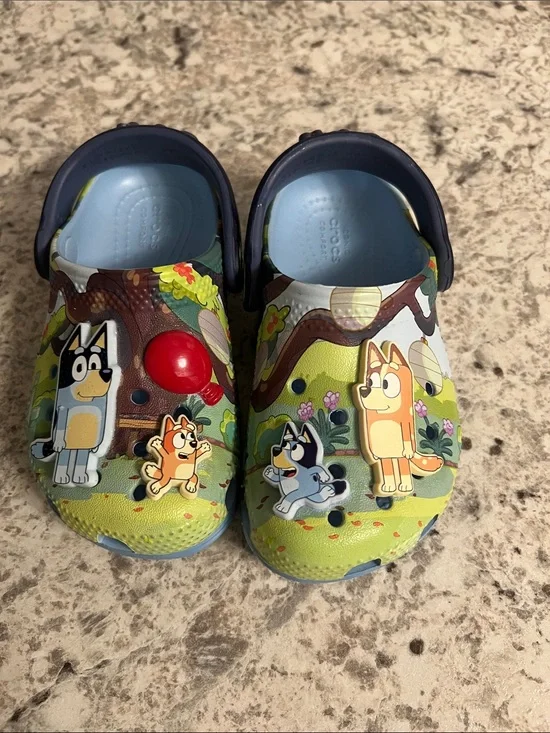 CROCS Kids Green Bluey-Themed Clog Shoes