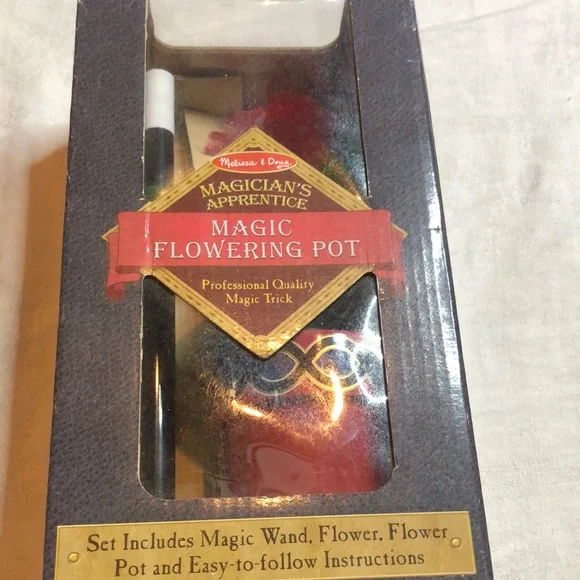 Melissa & Doug Magic Flowering Pot - Red