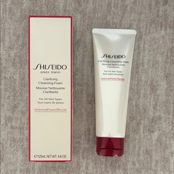 Shiseido Clarifying Cleansing Foam - White & Burgundy Accent