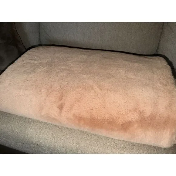 Anthropologie Home Faux Fur Throw - Pink 51