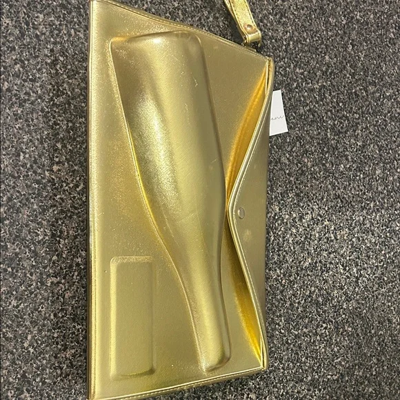 Gold Clutch Bag with magnetic close button!