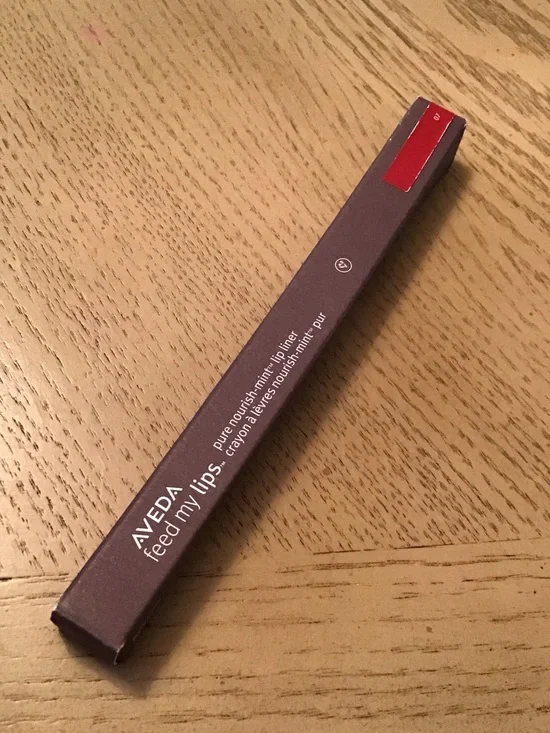 AVEDA feed my lips pure nourish mint lip liner 07 pome-granate