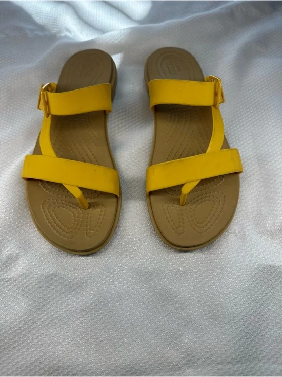 Crocs women’s sandals