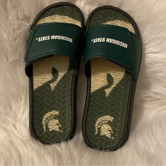 Michigan State Youth Sandals Slip‎ On Green Slides Size 2-3 Large