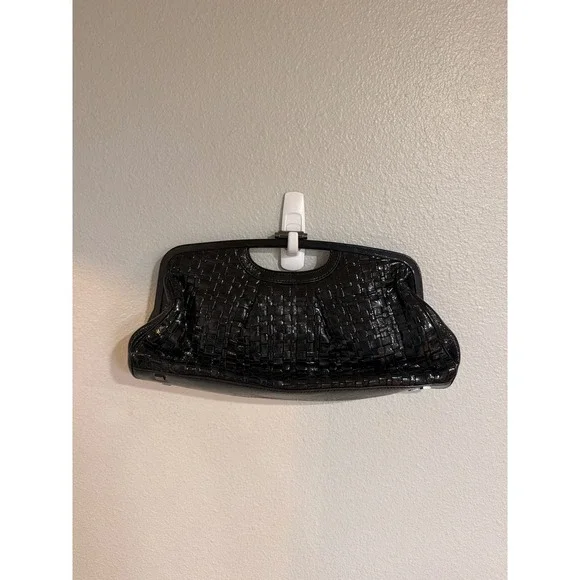 Elliott Lucca‎ Clutch Bag Womens Black Woven Patent Leather Cut-Out Handle