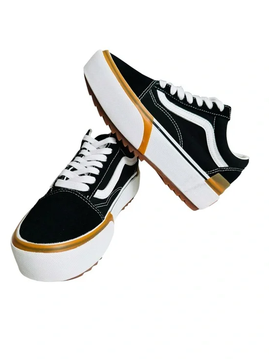Vans Old Skool Women’s 7.5 Men’s 6 Black White Platform Lug Gum Sneakers