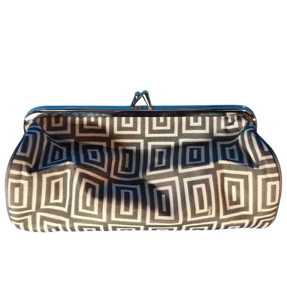 CLEARANCE‎ 💲6️⃣ Geometric Pattern Lipstick Makeup Case Mirror Metal Clasp