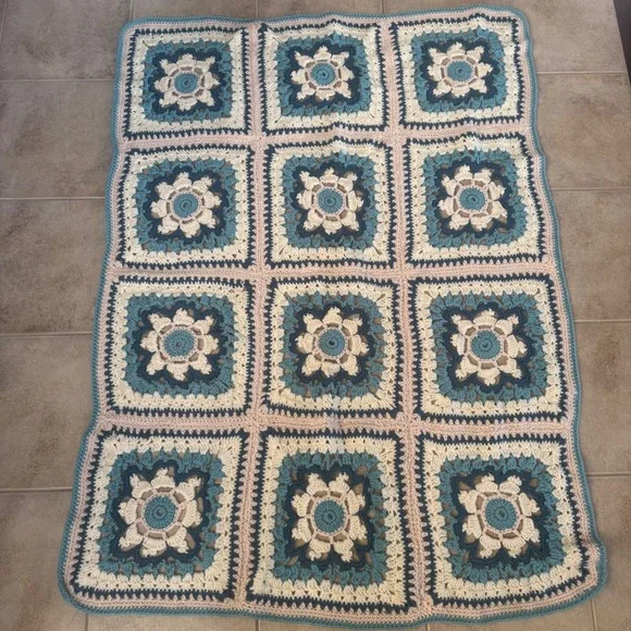 Handmade Crochet Floral Granny Square Throw Blanket Blue Cream Pink 59x41